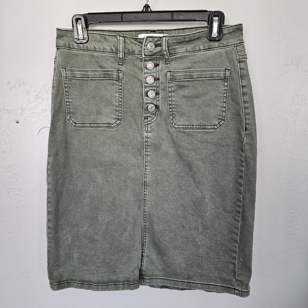 Vervet Women's Medium Olive Green Denim Skirt Knee Length 5 Button Fly Patch